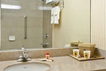 Hotel Super 8 JFK Airport NYC  | Jamaica - Long Island | Nueva York | Estados Unidos 3