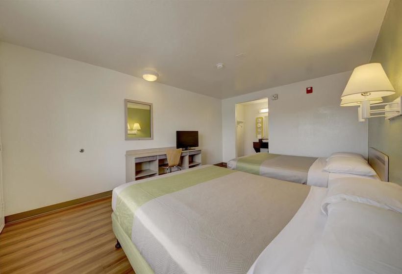 Motel 6 Cocoa Beach 69  | Cocoa Beach | Florida | United States 12