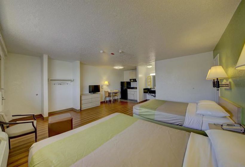 Motel 6 Cocoa Beach 69  | Cocoa Beach | Florida | United States 14