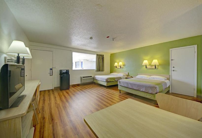 Motel 6 Cocoa Beach 69  | Cocoa Beach | Florida | United States 18