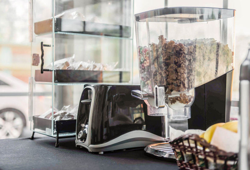 Hotel Econo Lodge Tallahassee  | Tallahassee | Florida | United States 6