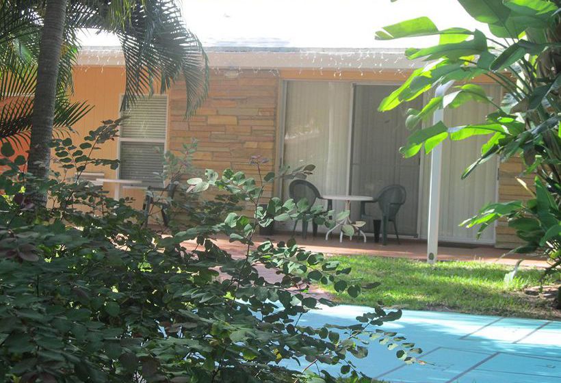 Hotel Fairways Resort 