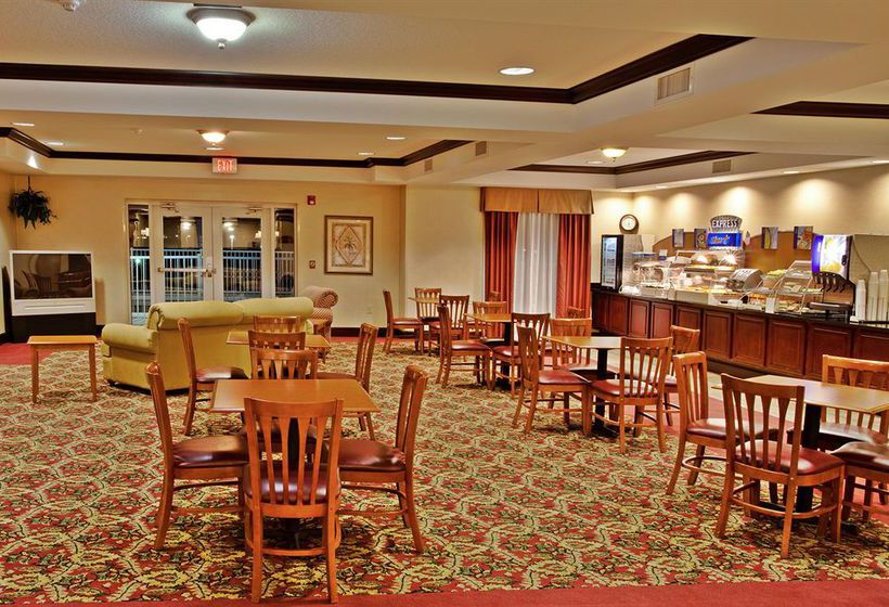 Holiday Inn Express Hotel & Suites Brooksville West  