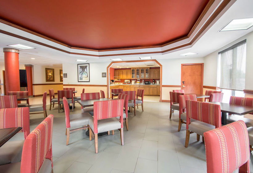 Hotel Comfort Suites Fort Pierce 