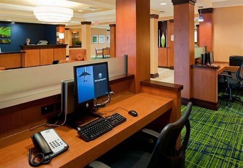 Hotel Fairfield Inn & Suites Naples  | Naples | Florida | United States 8