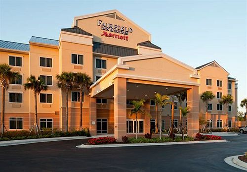 Hotel Fairfield Inn & Suites Naples  | Naples | Florida | United States 9