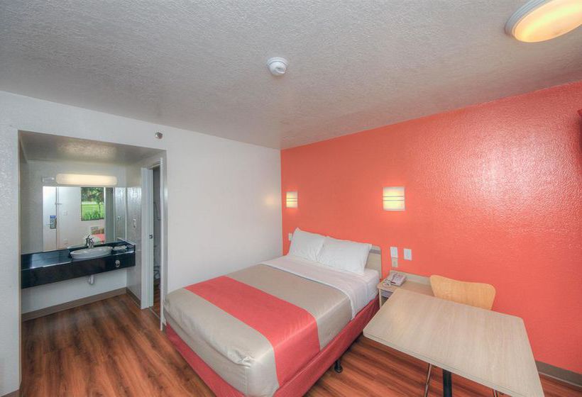 Motel 6 Bradenton  | Bradenton | Florida | United States 6