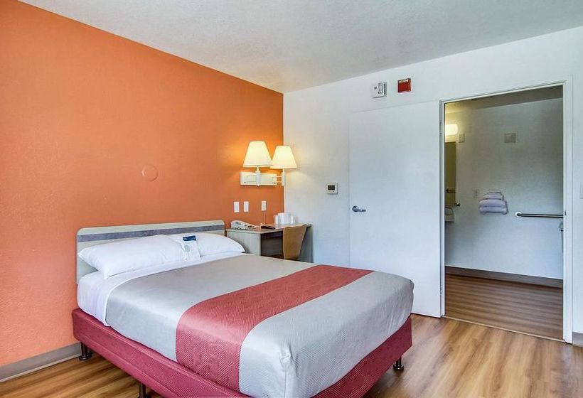 Motel 6 Jacksonville - Orange Park  | Jacksonville | Florida | United States 19