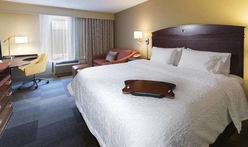 Hotel Hampton Inn & Suites Pensacola-University Mall  | Pensacola | Florida | United States 11