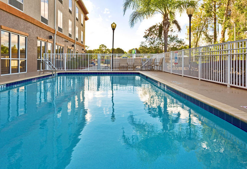 Hotel Holiday Inn Express Silver Springs - Ocala  | Silver Springs | Florida | United States 11