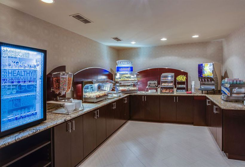 Hotel Holiday Inn Express Naples Downtown 5th Avenue  | Naples | Florida | United States 14