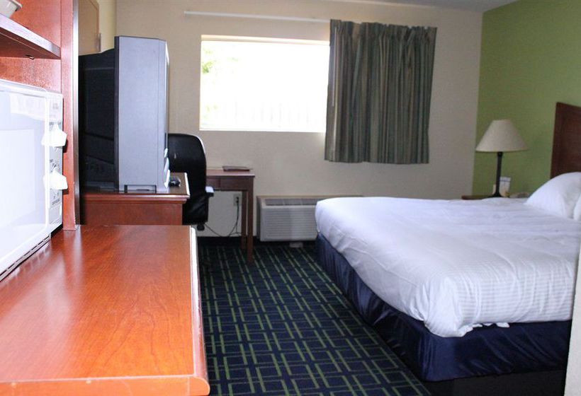 Hotel Emerald Coast Inn & Suites  | Fort Walton Beach | Florida | United States 3