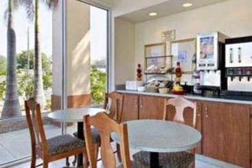 Hotel Ramada Limited & Suites - Clearwater  | Clearwater | Florida | United States 2