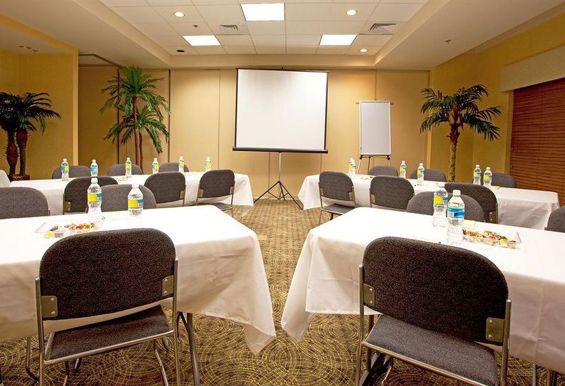 Holiday Inn Express Hotel & Suites Chaffee-Jacksonville West Jacksonville Florida