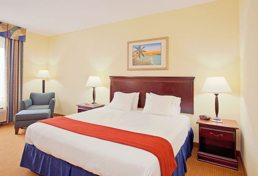 Hotel Holiday Inn Express Panama City Tyndall  | Panama City | Florida | United States 11