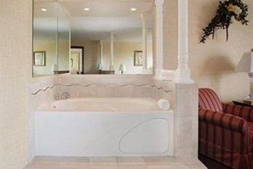 Hotel Comfort Suites Lake George  | Lake George | Nueva York | United States 18