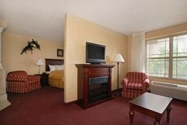 Hotel Comfort Suites Lake George  | Lake George | Nueva York | United States 19