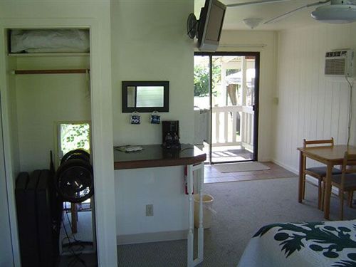 Hotel Aaron's Cottage  | Hilo | Hawaii | United States 10