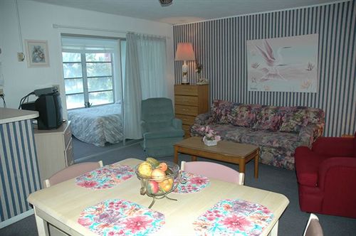 The Dolphin Inn Resort   | Fort Myers Beach | Florida | United States 10