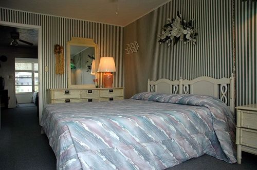 The Dolphin Inn Resort   | Fort Myers Beach | Florida | United States 11