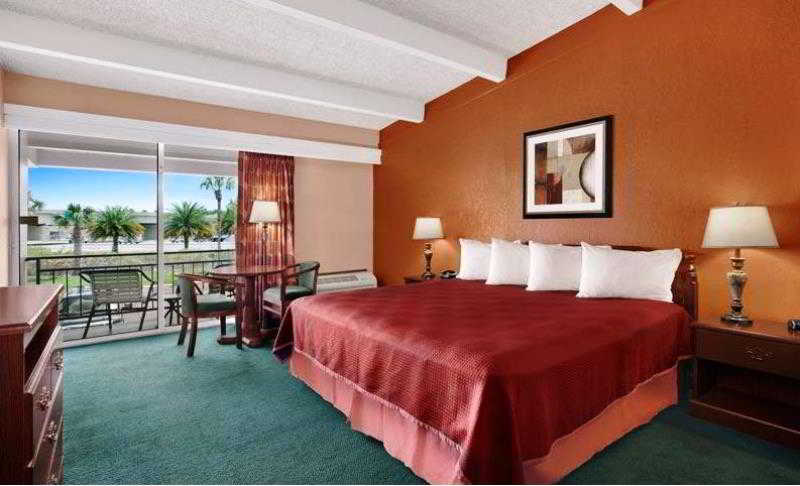 Hotel Travelodge Lakeland  | Lakeland | Florida | United States 4