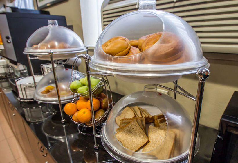 Hotel Sleep Inn JFK Airport Rockaway Boulevard Jamaica  | Jamaica - Long Island | Nueva York | United States 7