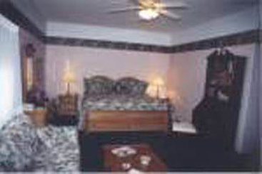 Bed and Breakfast Longhouse Lodge Manor B &B  | Watkins Glen | Nueva York | United States 2