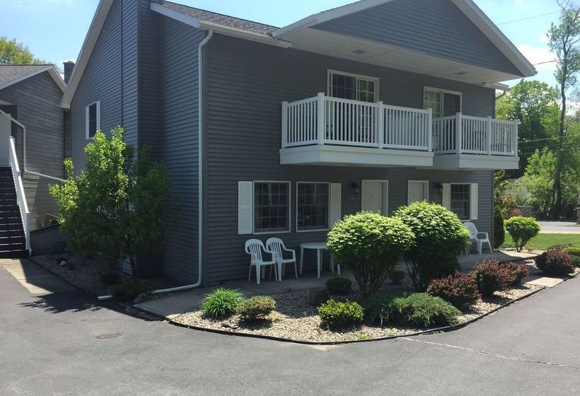 Hotel Americas Best Value Inn & Suites Lake George Complejo  | Lake George | Nueva York | United States 10