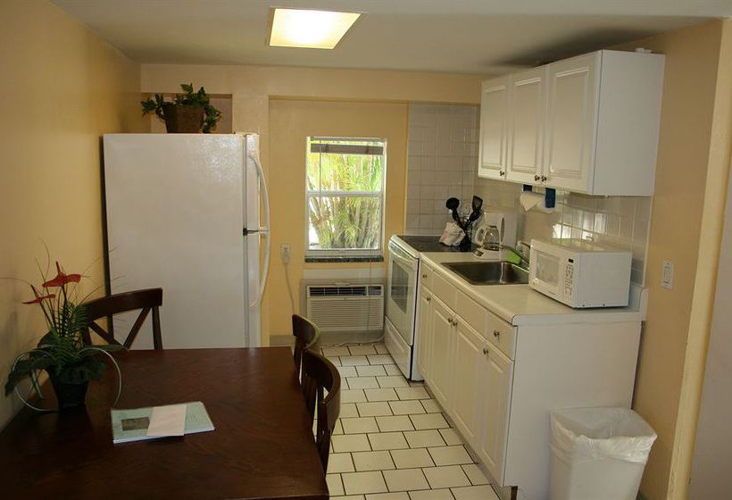 Hidden Harbor Suites by JE Hotels & Resorts Inc  | Fort Myers Beach | Florida | United States 10