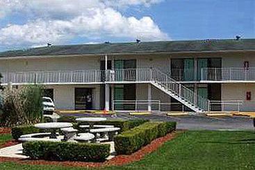 Motel Super 6 Inn & Suites Pensacola 