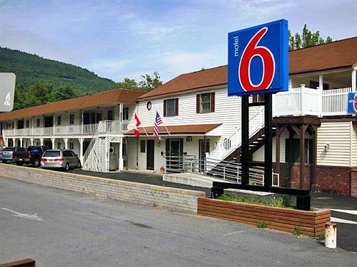 Motel 6 Lake George