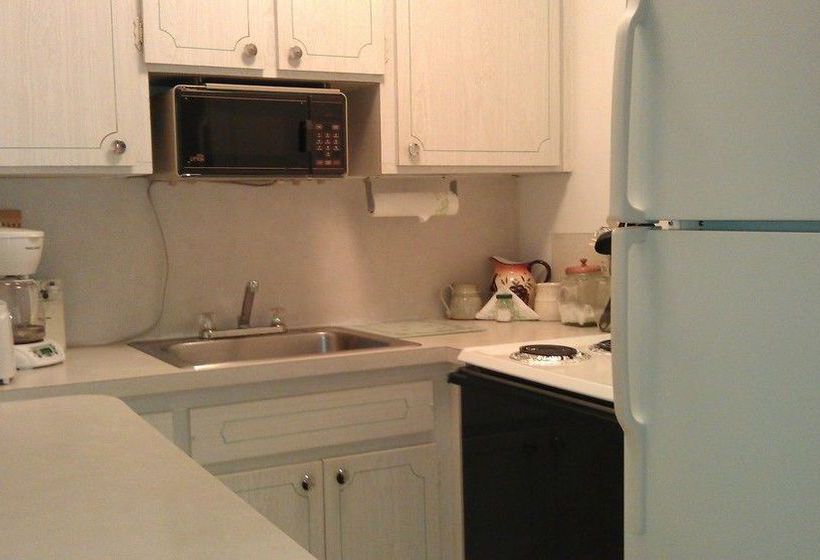 Deerfield Buccaneer Resort Apartments  | Deerfield Beach | Florida | United States 16