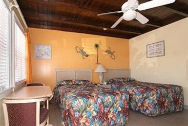 Shipwreck Motel  | Fort Myers Beach | Florida | United States 13