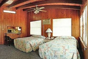 Shipwreck Motel  | Fort Myers Beach | Florida | United States 3