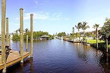 Shipwreck Motel  | Fort Myers Beach | Florida | United States 5