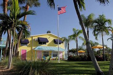 Hotel Complejo Hideaway Village