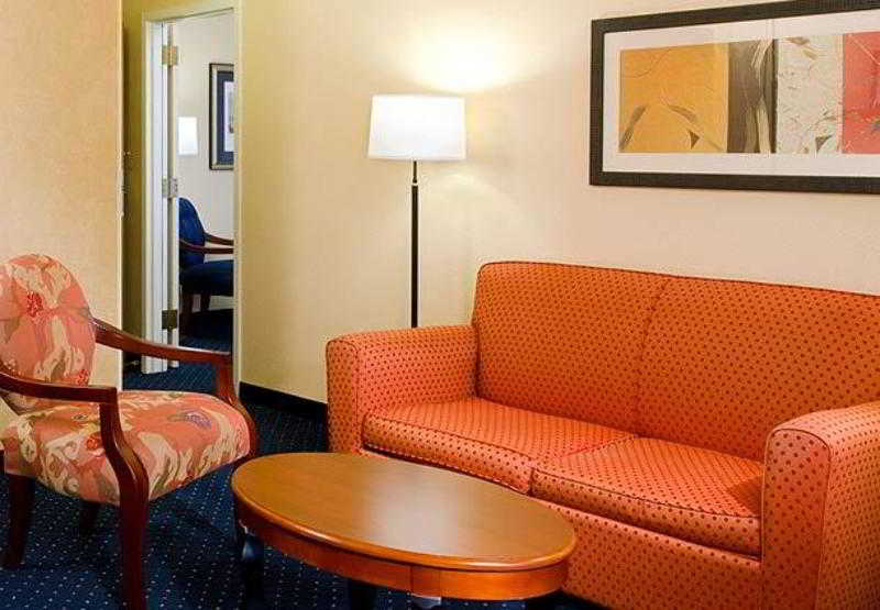 Hotel Courtyard Chicago Highland Park/northbrook  | Chicago | Illinois | United States 17