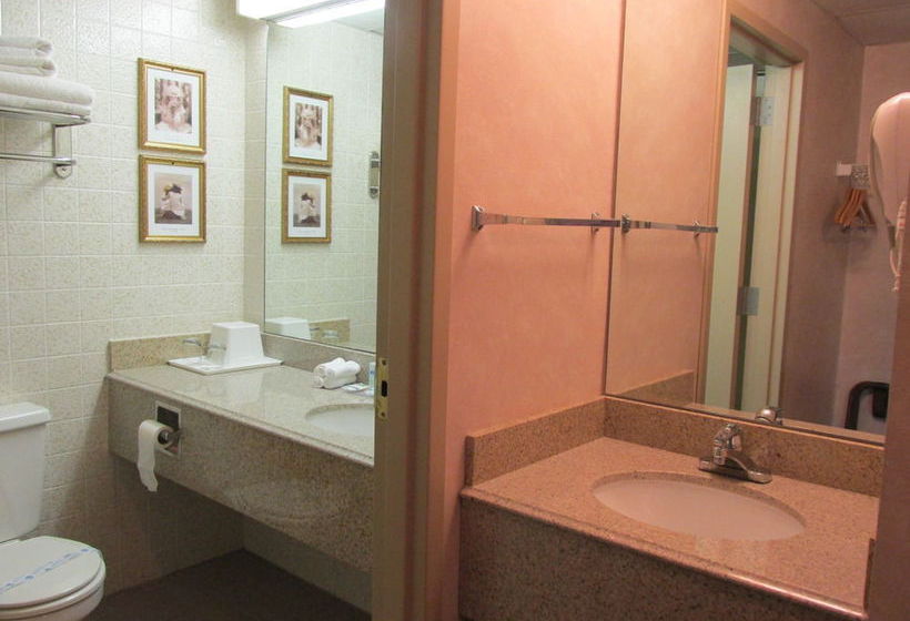 Hotel Rodeway Inn Sprighills Lake George Lake George