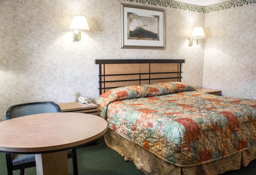 Hotel Econo Lodge Colonie Center Mall