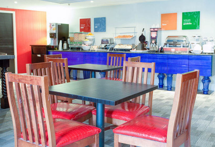 Hotel Comfort Suites Downtown  | Saint Augustine | Florida | United States 11