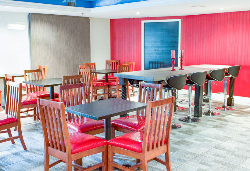 Hotel Comfort Suites Downtown  | Saint Augustine | Florida | United States 14