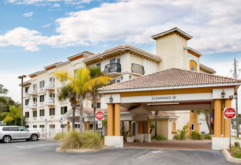 Hotel Comfort Suites Downtown  | Saint Augustine | Florida | United States 19