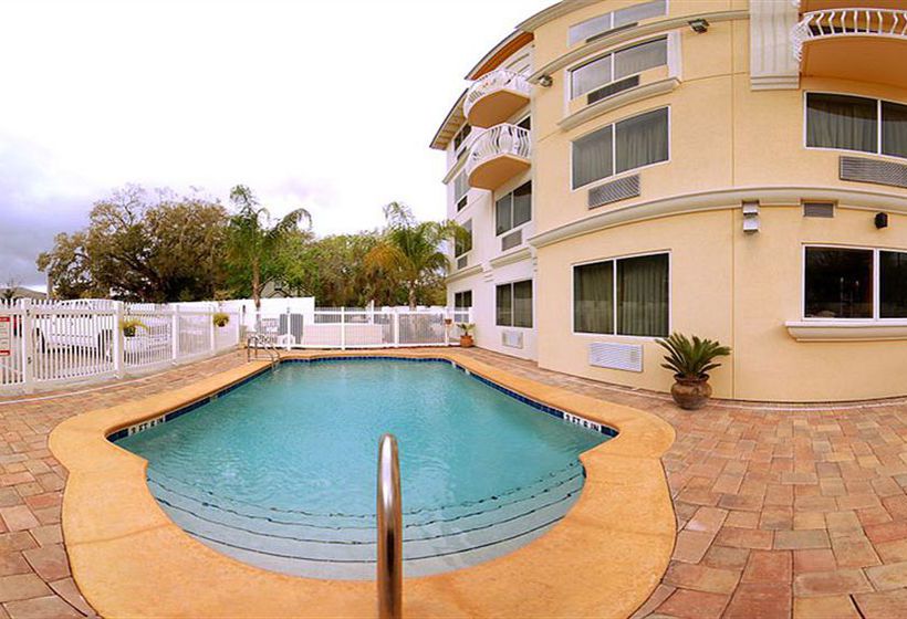 Hotel Comfort Suites Downtown  | Saint Augustine | Florida | United States 2