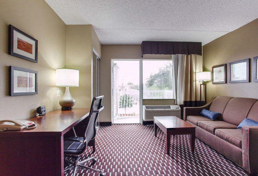 Hotel Comfort Suites Downtown  | Saint Augustine | Florida | United States 6
