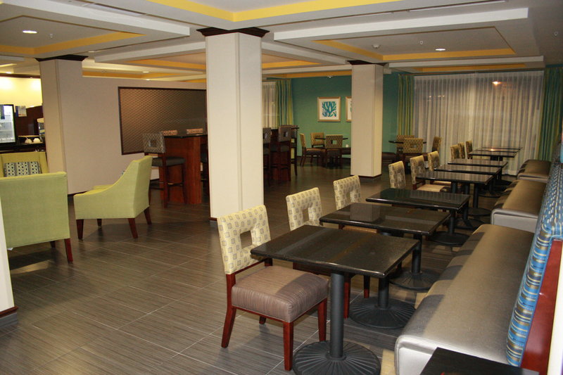 Hotel Holiday Inn Express & Suites Fort Walton Beach Northwest  | Fort Walton Beach | Florida | United States 3