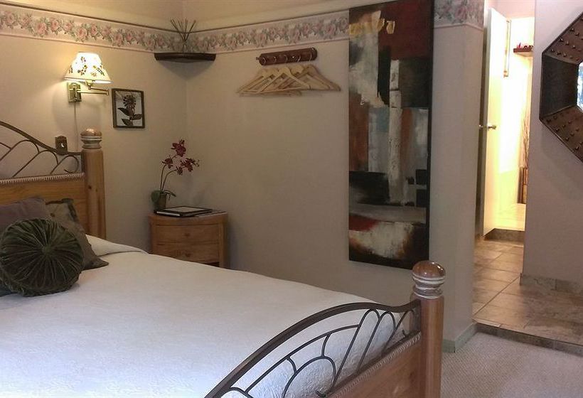 Hotel Chalet Kilauea Collection - Inn At Volcano  | Hilo | Hawaii | United States 8