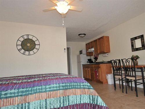 Motel Tip Top Isles Resort & Marina  | Fort Myers Beach | Florida | United States 18