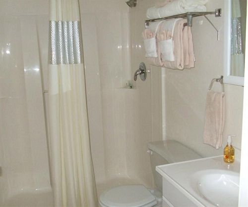 Motel Tip Top Isles Resort & Marina  | Fort Myers Beach | Florida | United States 19