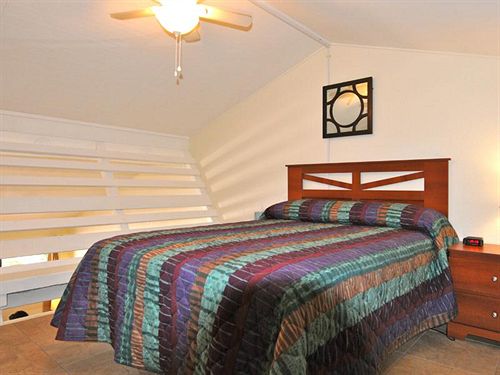 Motel Tip Top Isles Resort & Marina  | Fort Myers Beach | Florida | United States 5