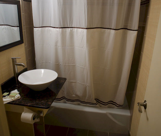 Aashram Hotel By Niagra River  | Niagara Falls | Nueva York | United States 20